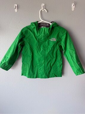 The North Face green Hyvent lightweight hooded rain jacket Toddler sz 2T